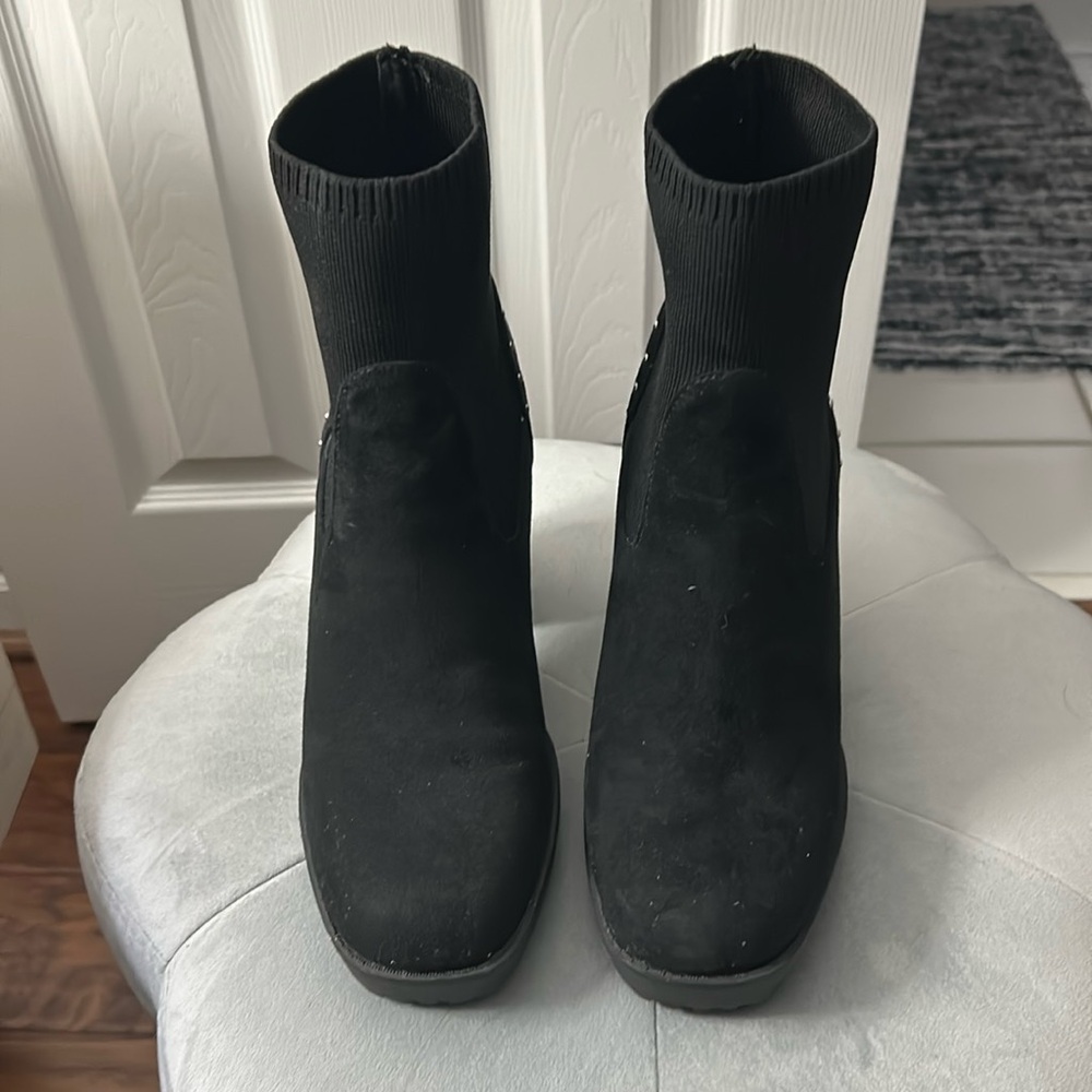 Ankle booties